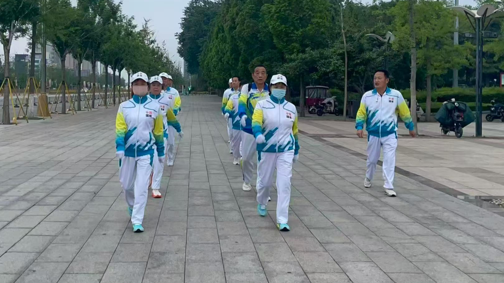 滕州市超越健走健身团4.jpg