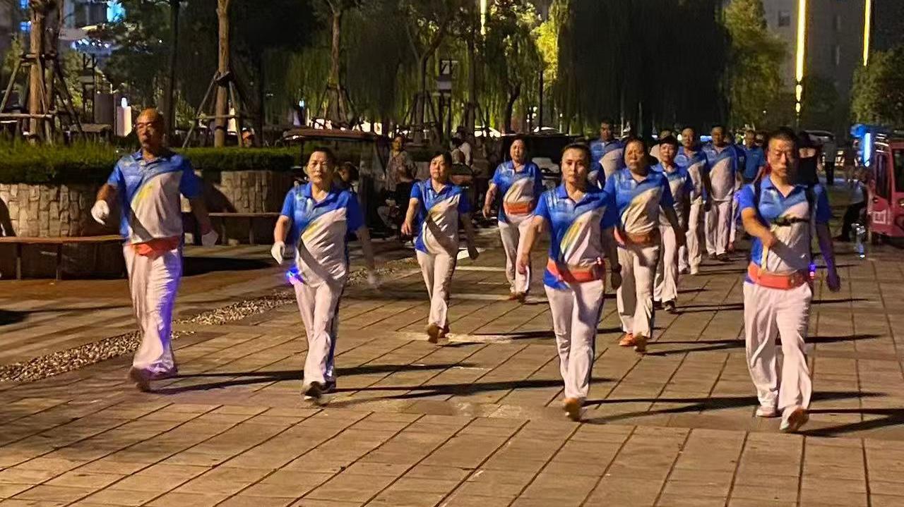 梦金园科学运动健身团3.jpg