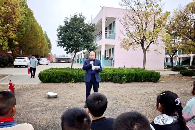 I2ZmZmZmZg_750_0_0_0_q80.webp (4).jpg