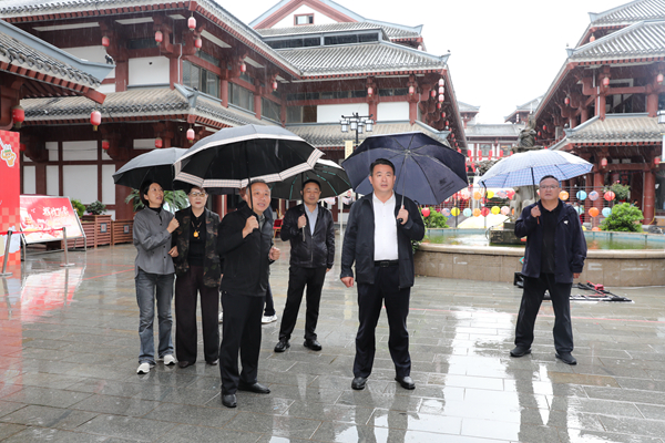 Neo_ ae17024d4bc55ccdf87c49977a3213d6.jpg