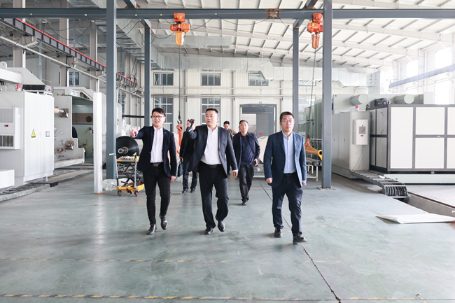 庞传军督导重点项目建设走访调研商贸企业(图2)